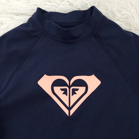 💦 Roxy Girl Rashguards Short Sleeves Top 💦 - Picture 2 of 5